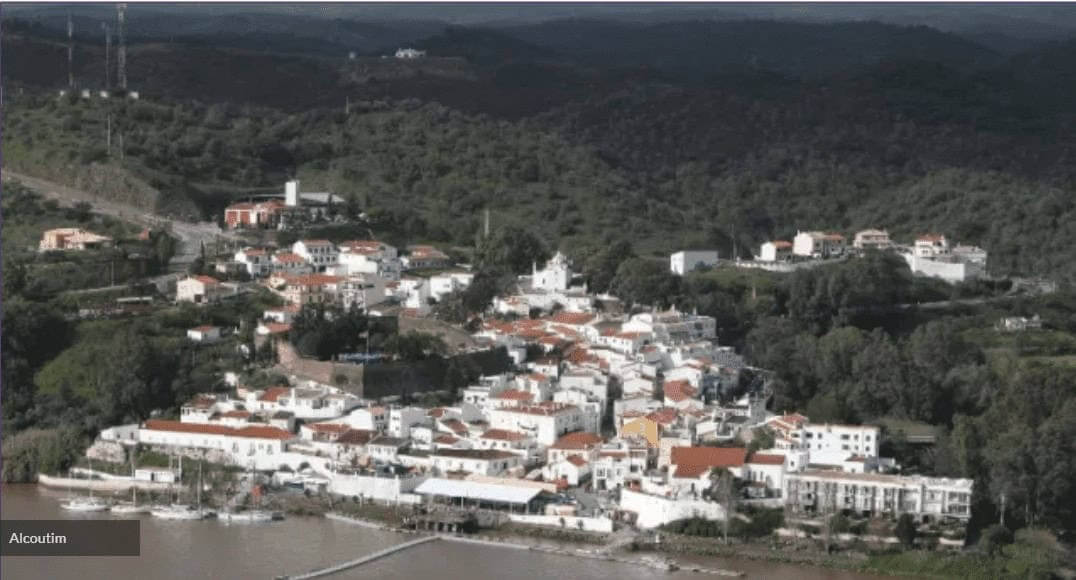 Alcoutim visto de S. Lucar