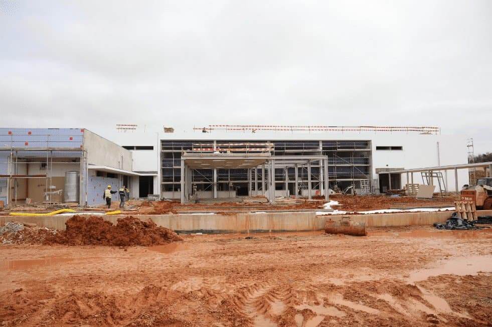 Esola da Luz em Lagos, construção