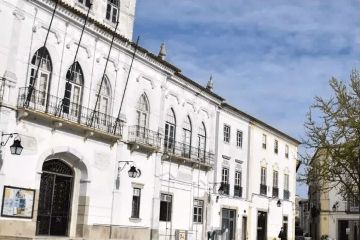 Évora, edifício municipal